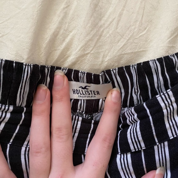 Women’s Wide Leg Capris - Picture 4 of 4